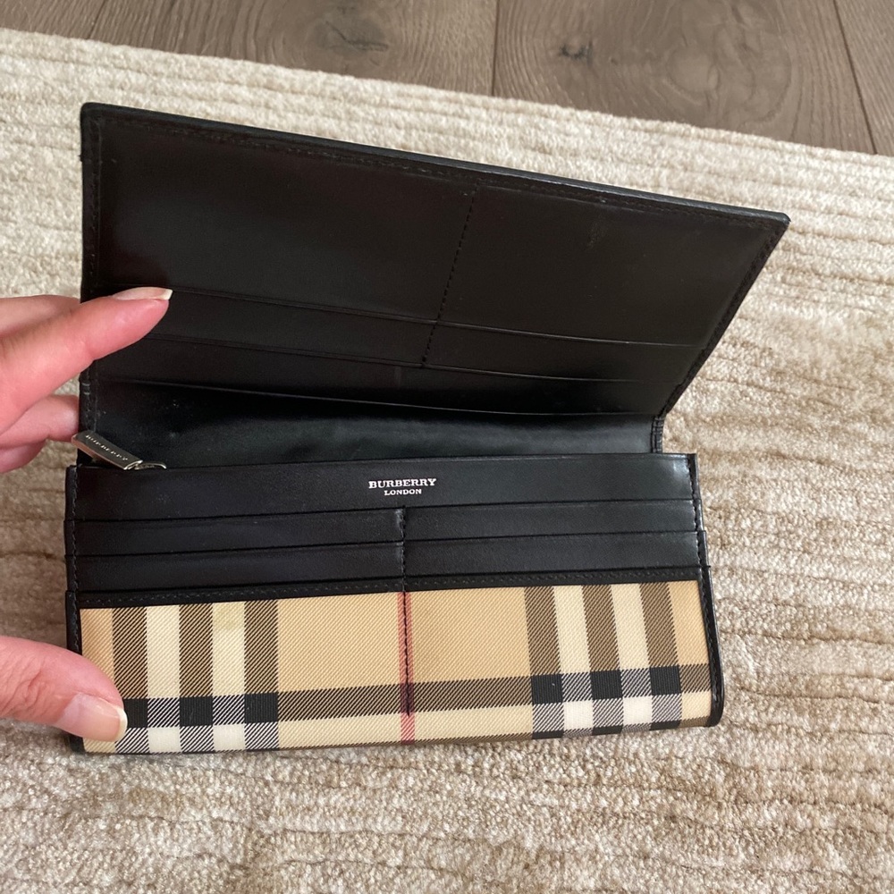 Burberry wallet